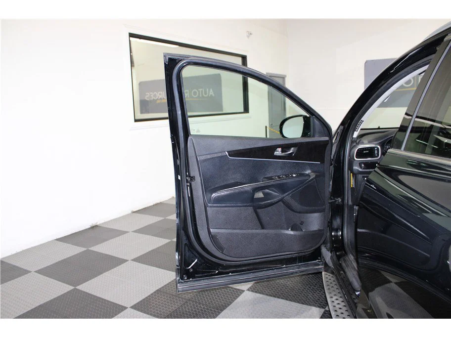 Used 2016 Ebony Black Kia LX image 11