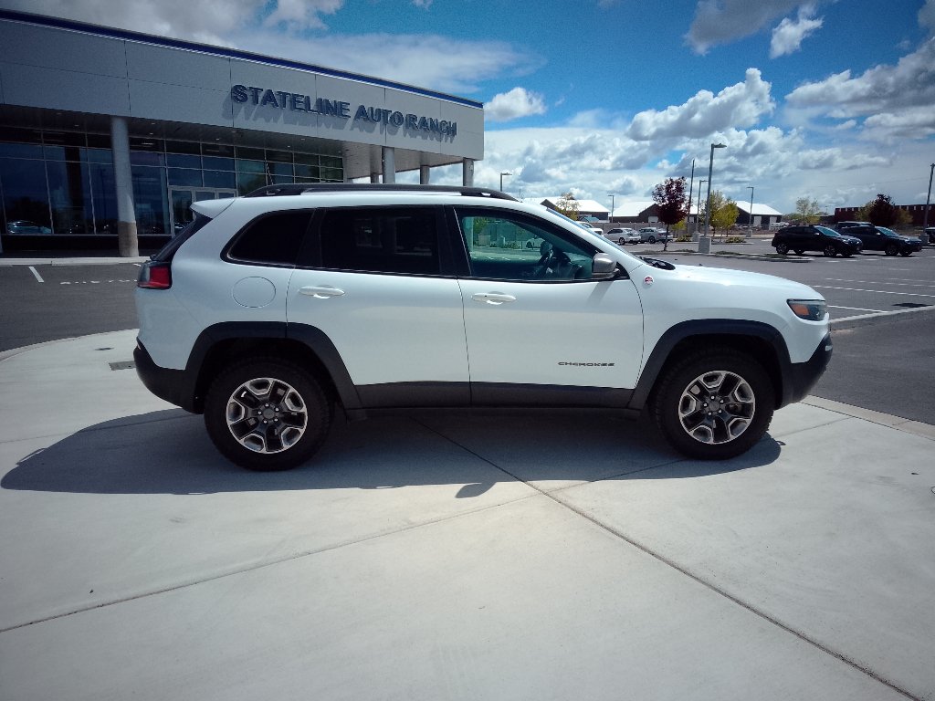 Used 2019 Jeep Cherokee Trailhawk with VIN 1C4PJMBN3KD216805 for sale in Fruitland, ID