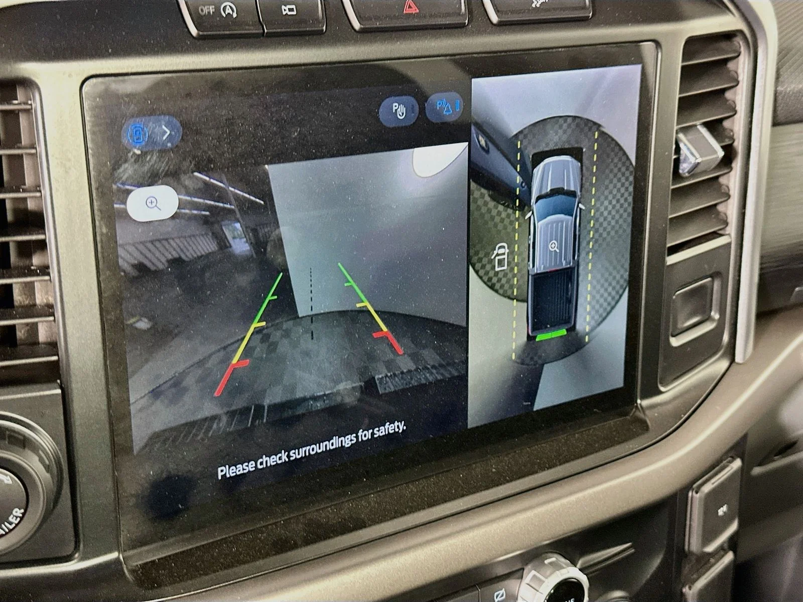 Used 2024 Atlas Blue Metallic Ford XLT image 15