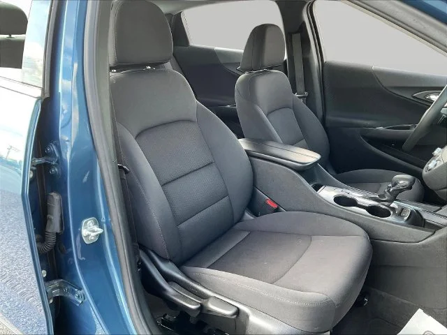 Used 2025 Blue Chevrolet LT image 29