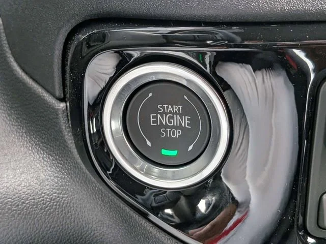 New 2026 Summit White GMC SLT image 31