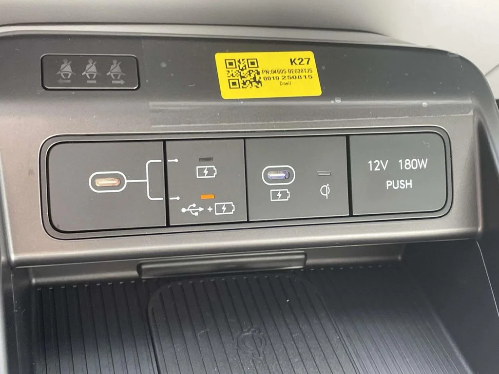 New 2026 White Hyundai SEL Premium image 28