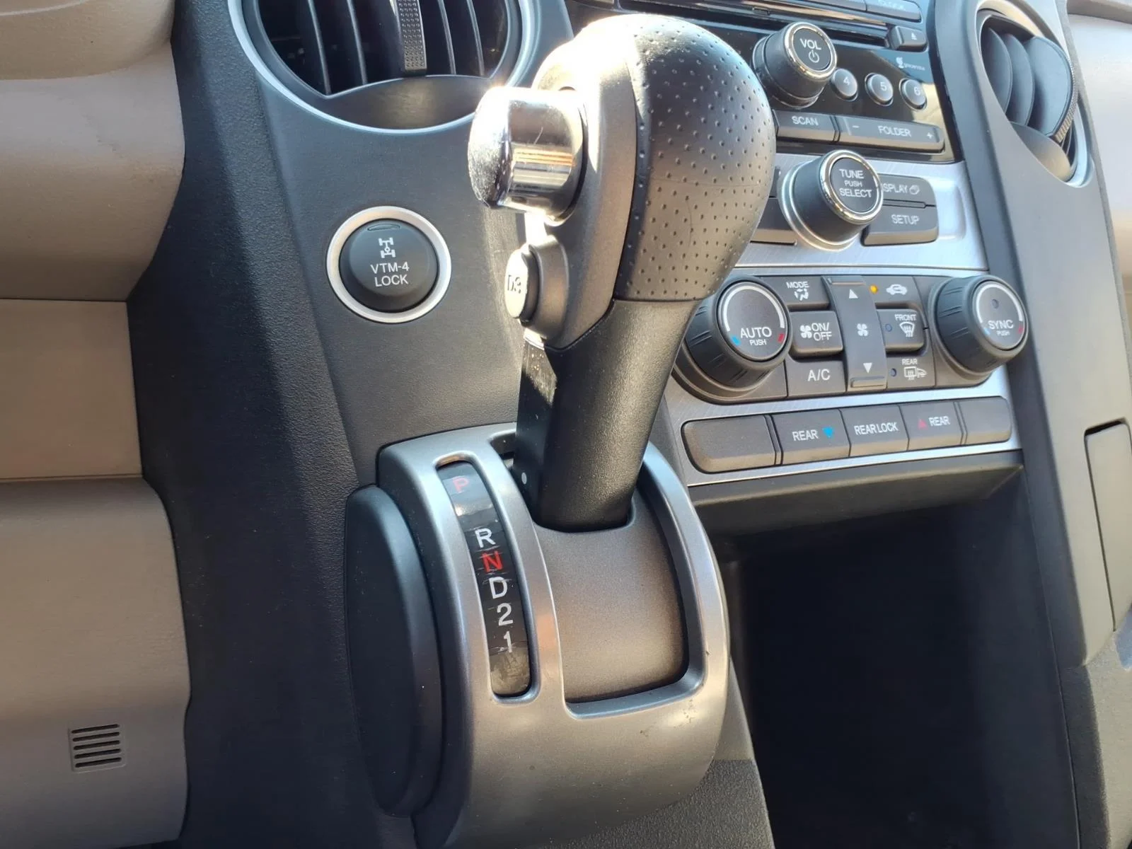 Used 2013 Crystal Black Pearl Honda EX image 6