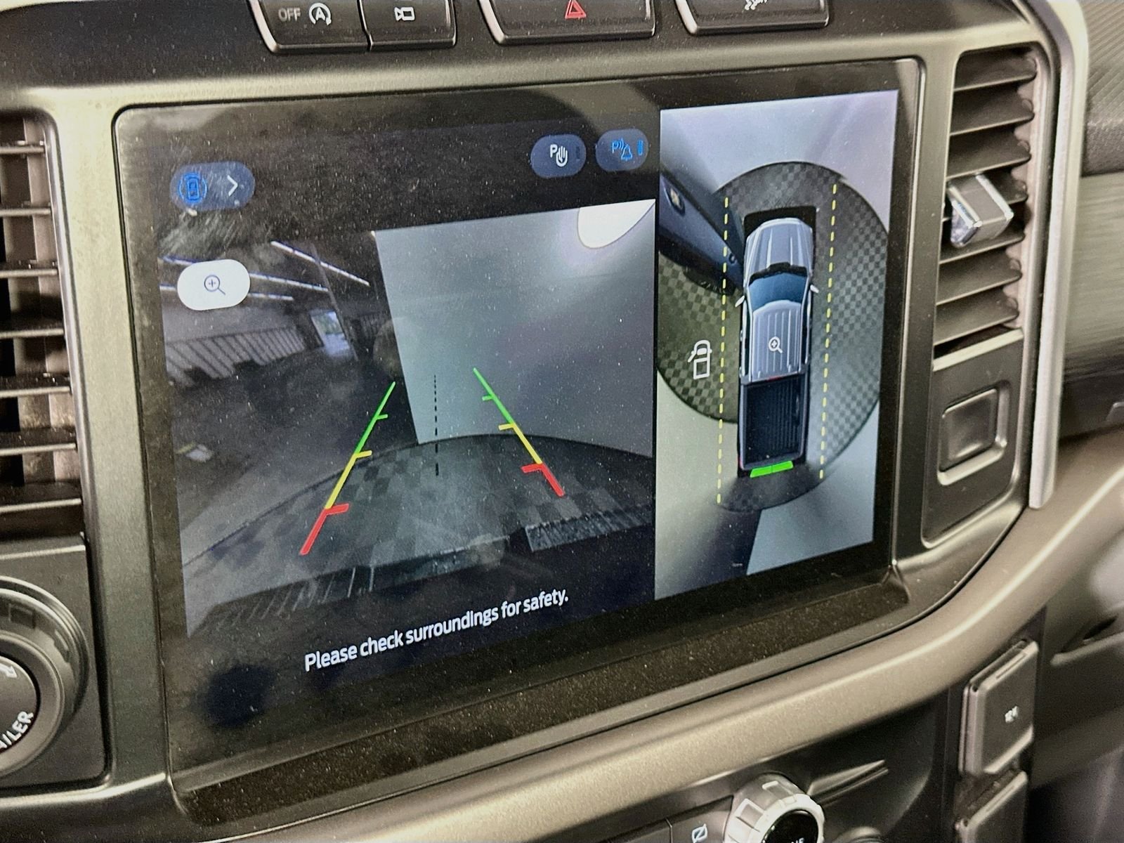 Used 2024 Atlas Blue Metallic Ford XLT image 15