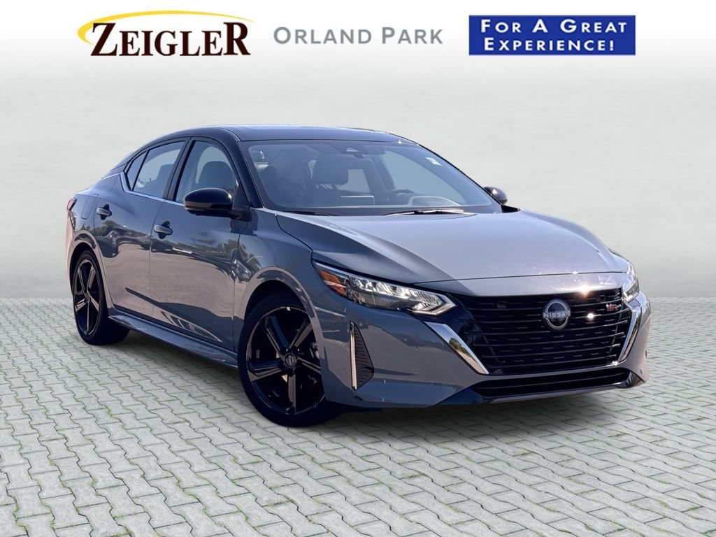 2024 Nissan Sentra SR CVT's photo
