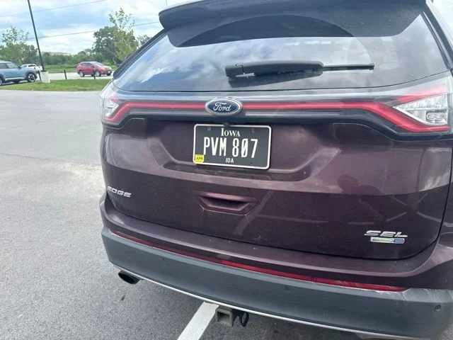 Used 2018 Red Ford SEL image 8