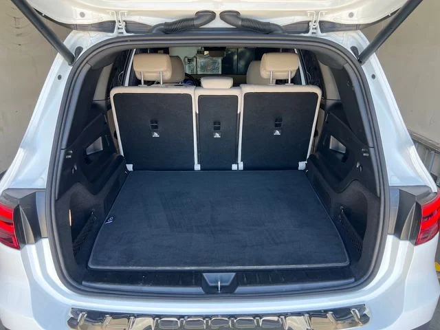 Used 2025 Polar White Mercedes-Benz 300 image 23