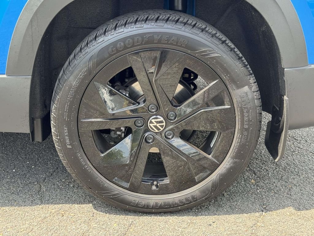 2025 Volkswagen Taos SE - Photo 13