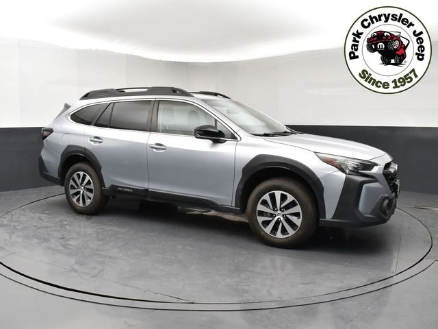 2023 Subaru Outback Premium's photo