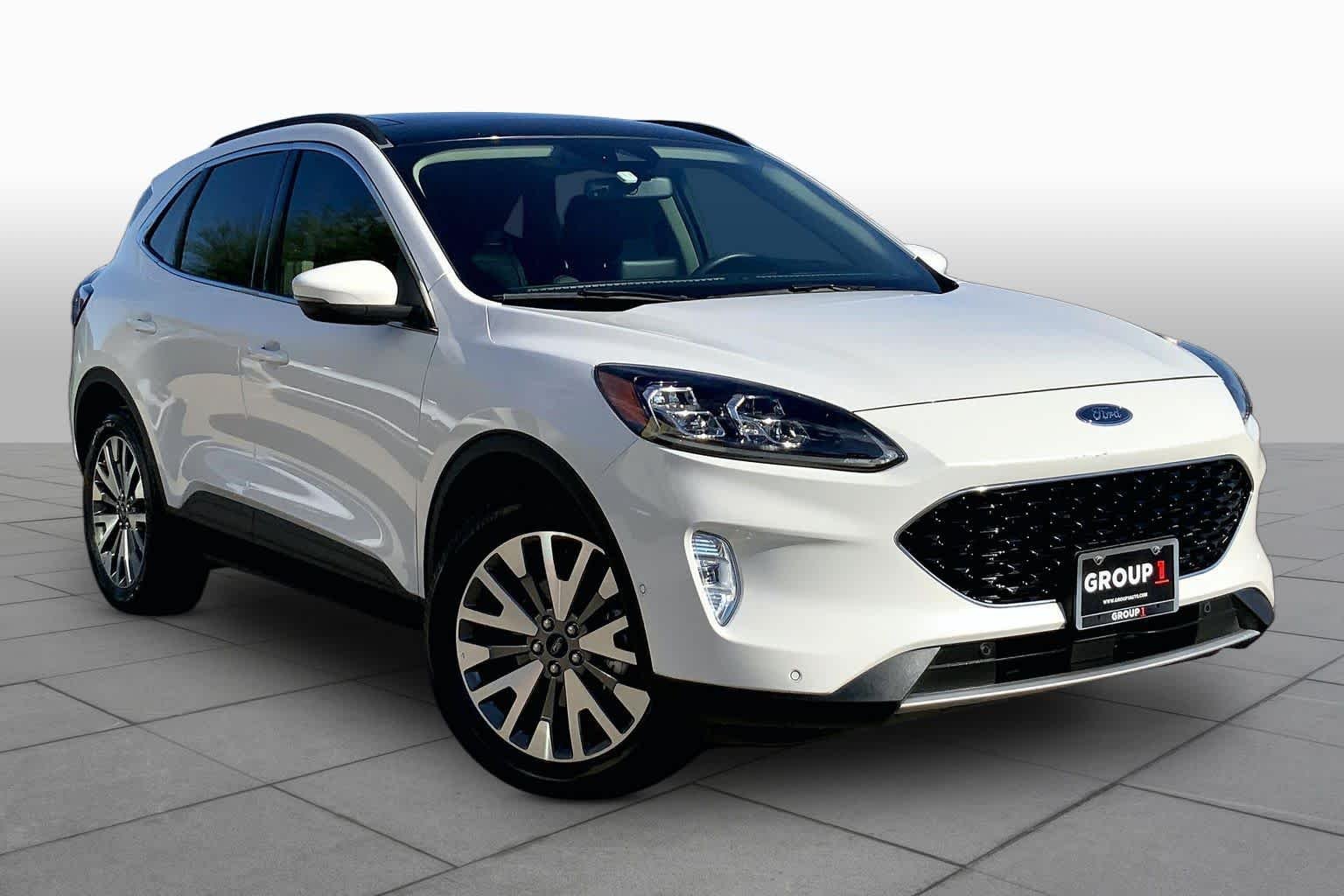 Used 2020 Star White Metallic Tri-Coat Ford Titanium image 3