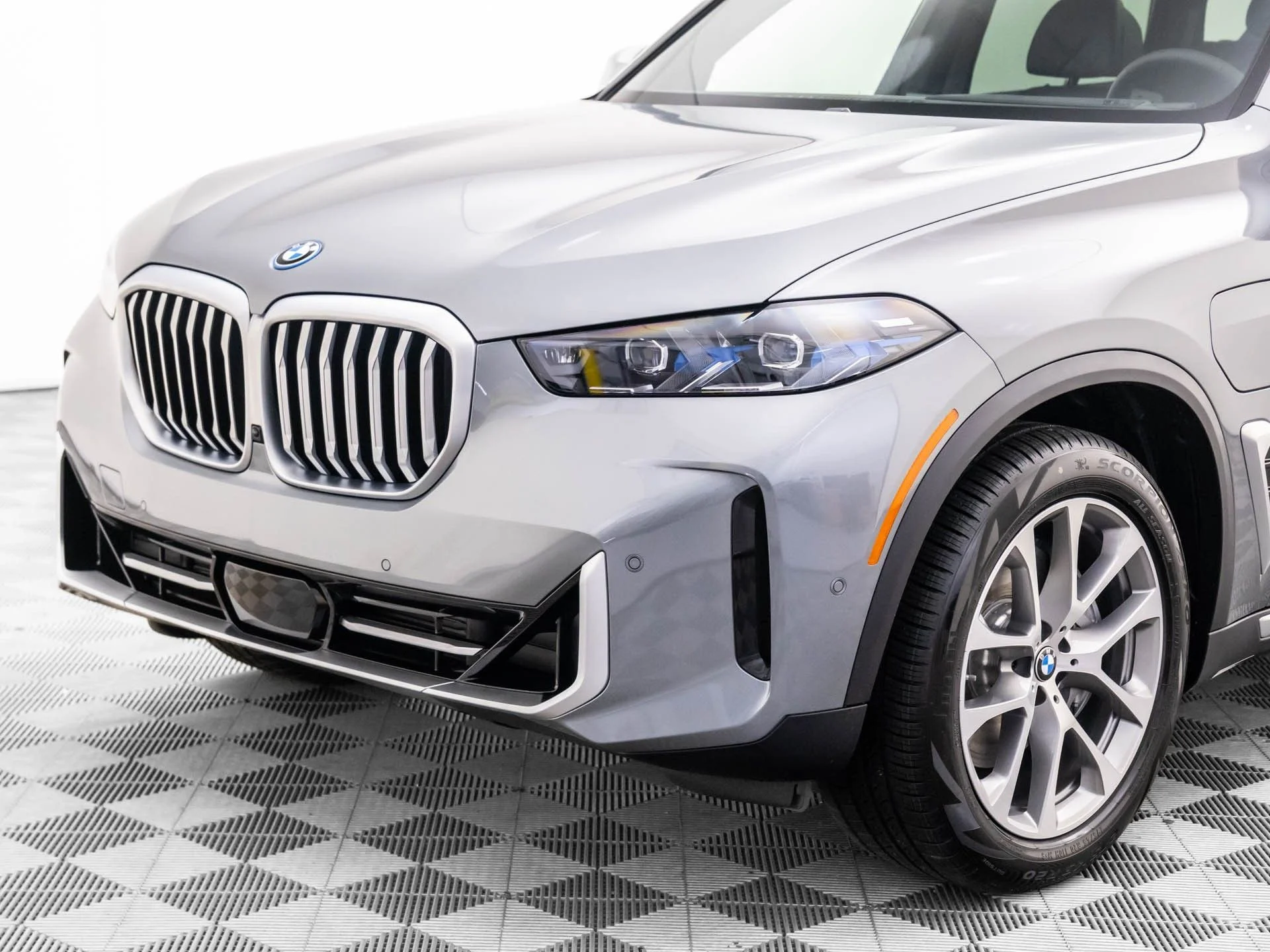 New 2026 Gray BMW xDrive50e image 37