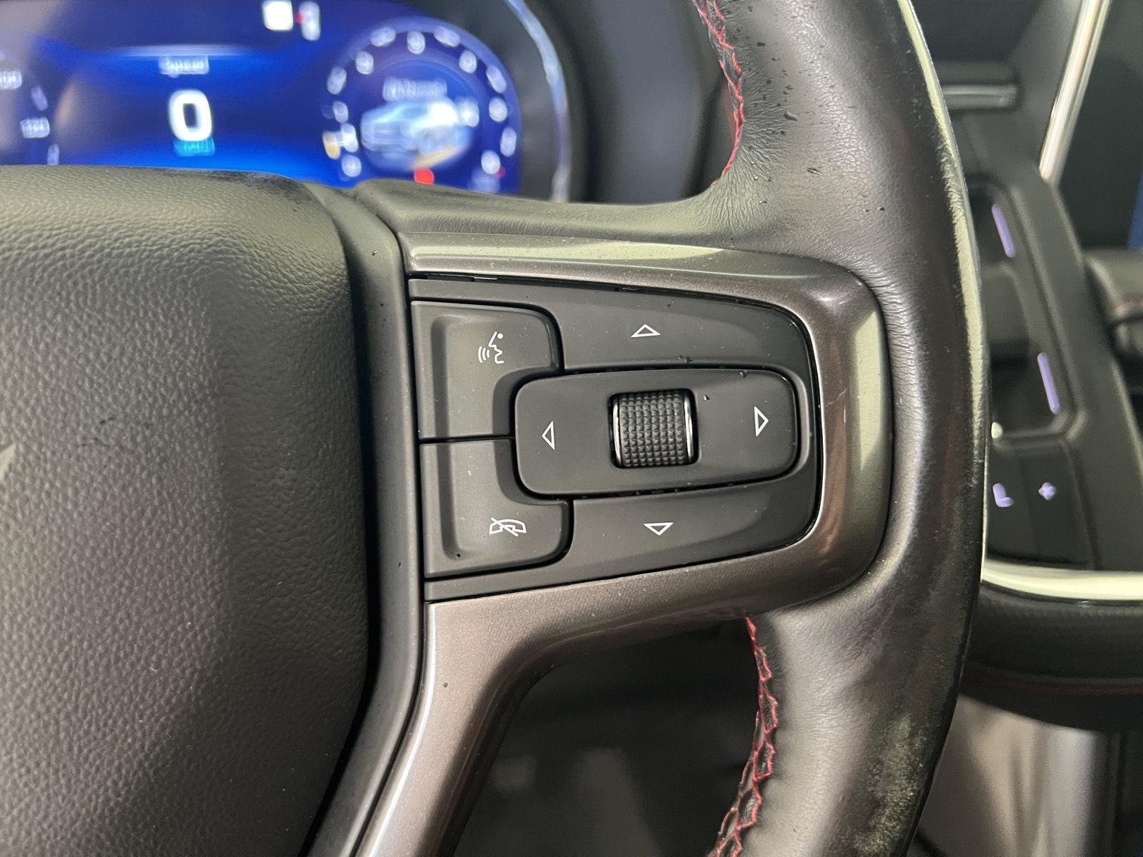 Used 2022 Summit White Chevrolet RST image 12