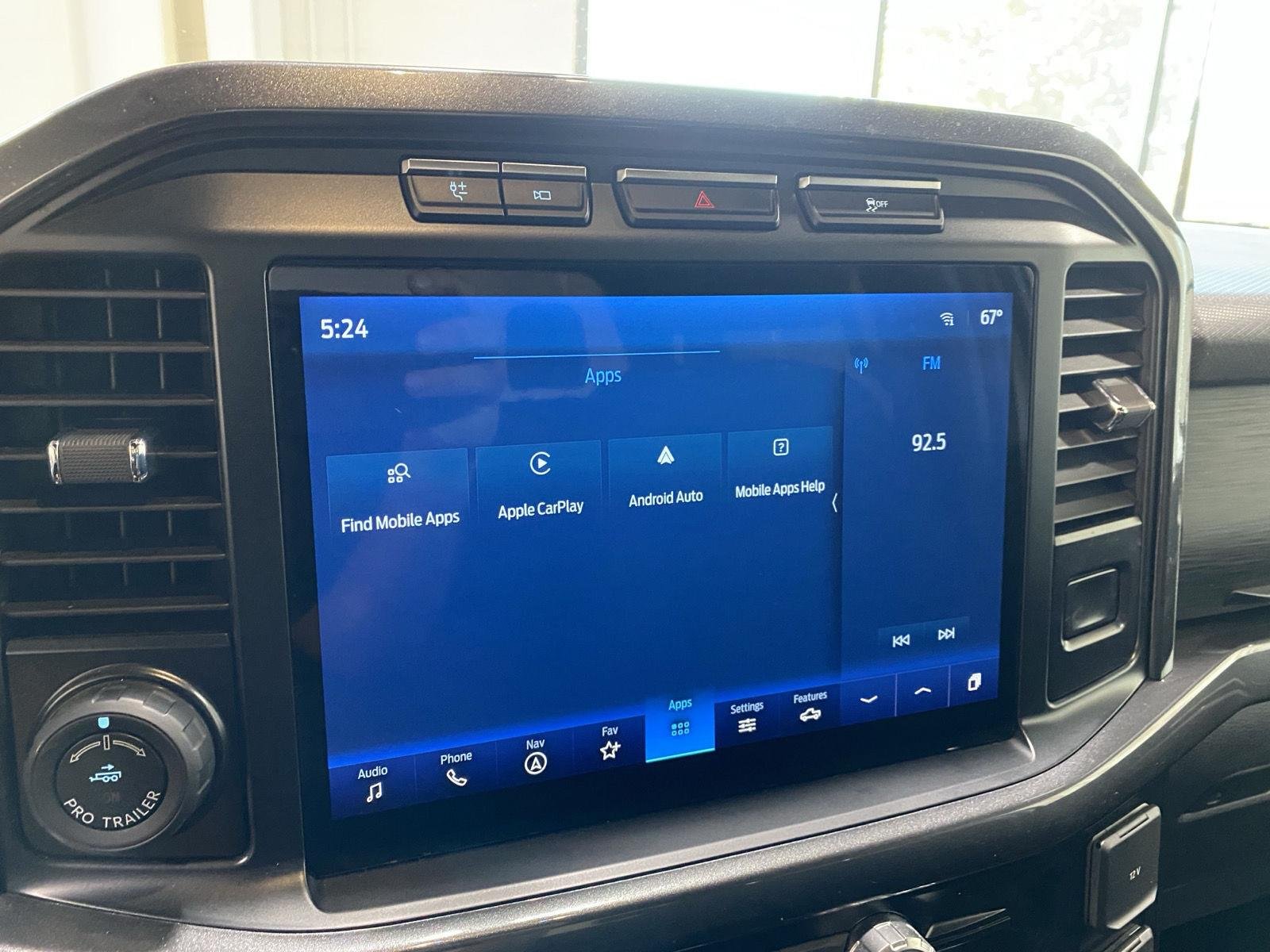 Used 2023 Avalanche Gray Ford XLT image 25