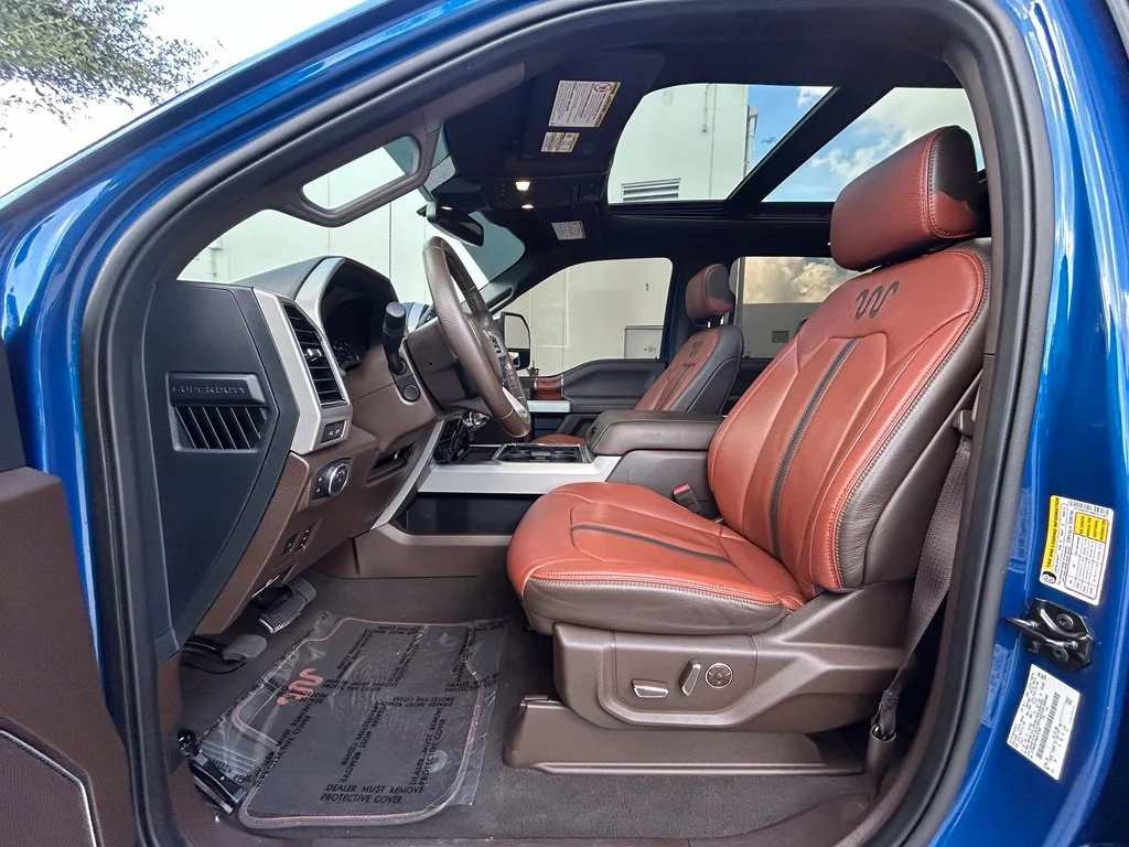 Used 2022 Blue Metallic Ford King Ranch image 11