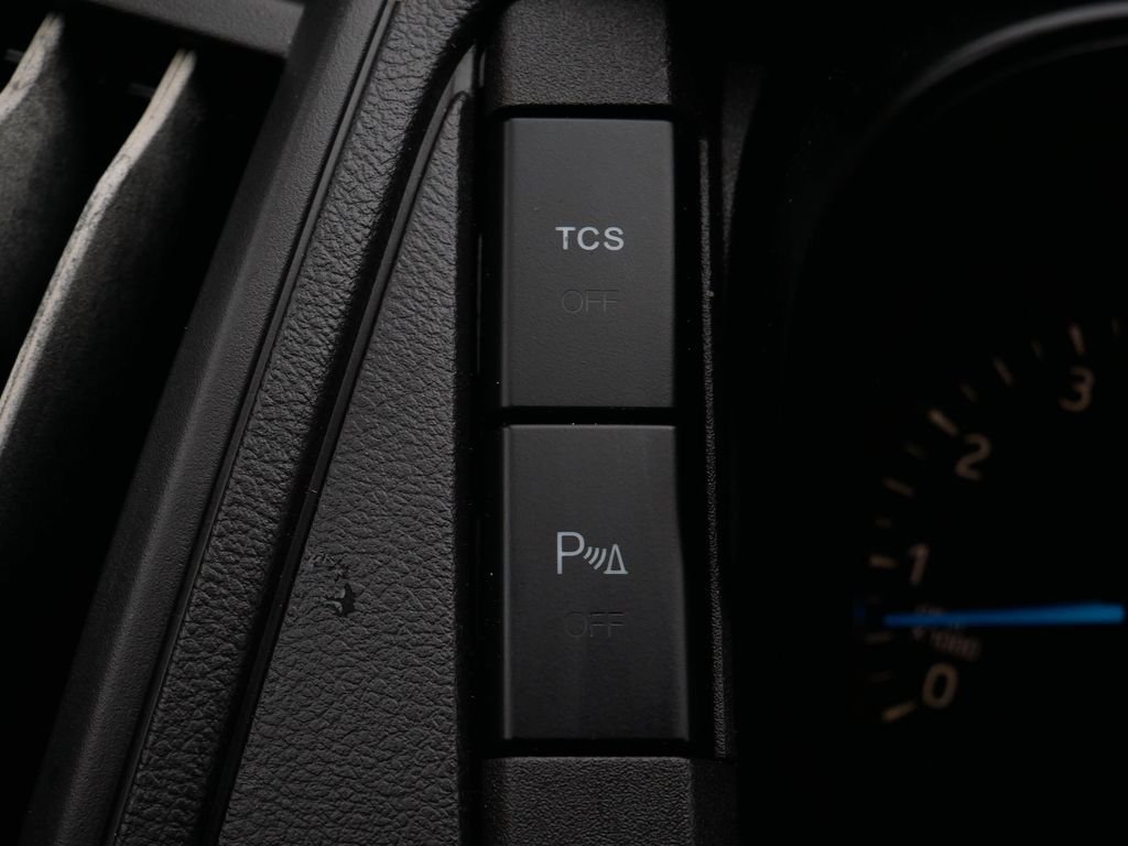 Certified Used 2019 White Ford XL image 20