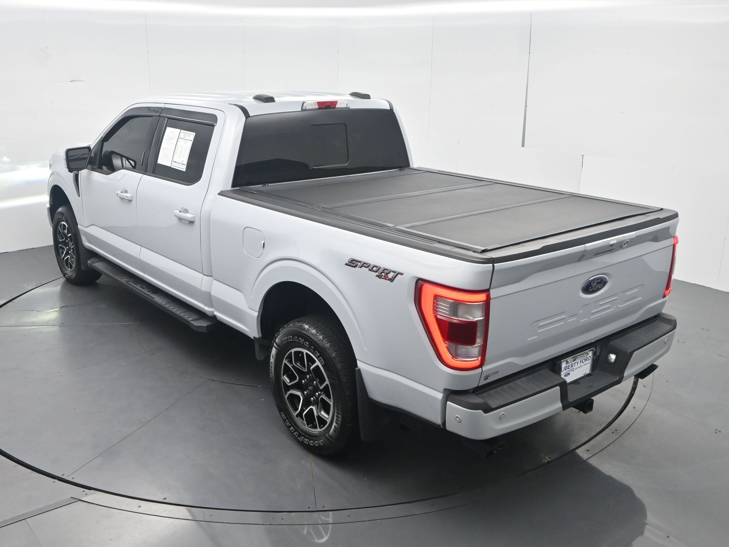 Certified Used 2021 White Metallic Ford LARIAT image 39