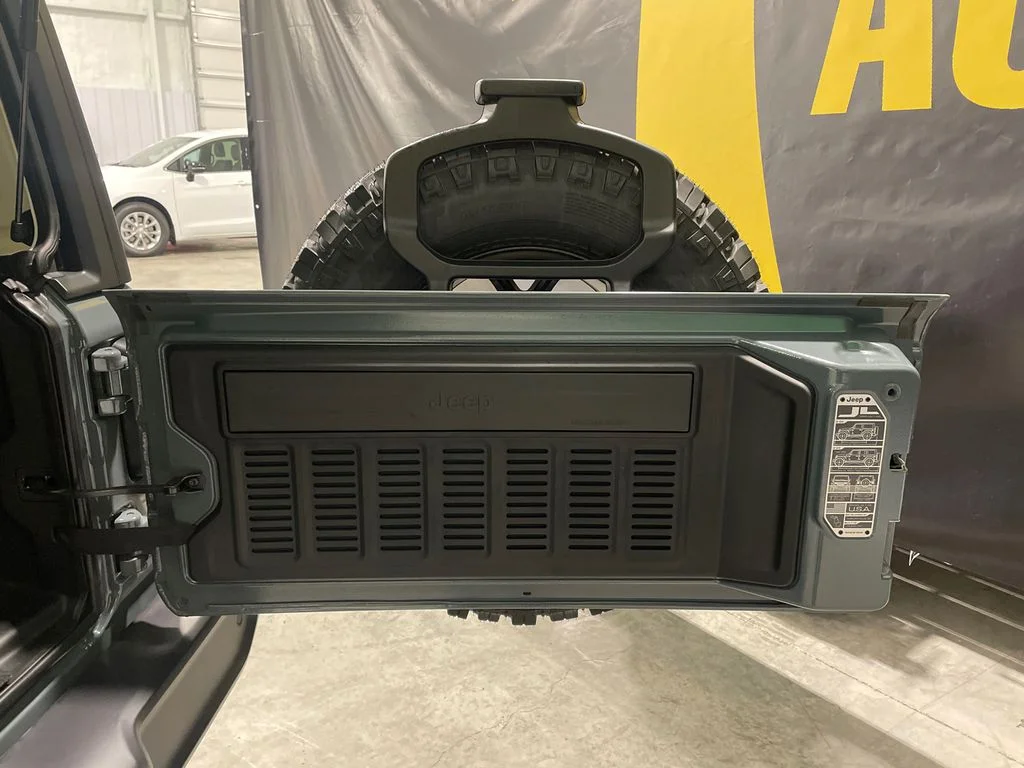 2026 Jeep Wrangler 2-Door Willys - Photo 8