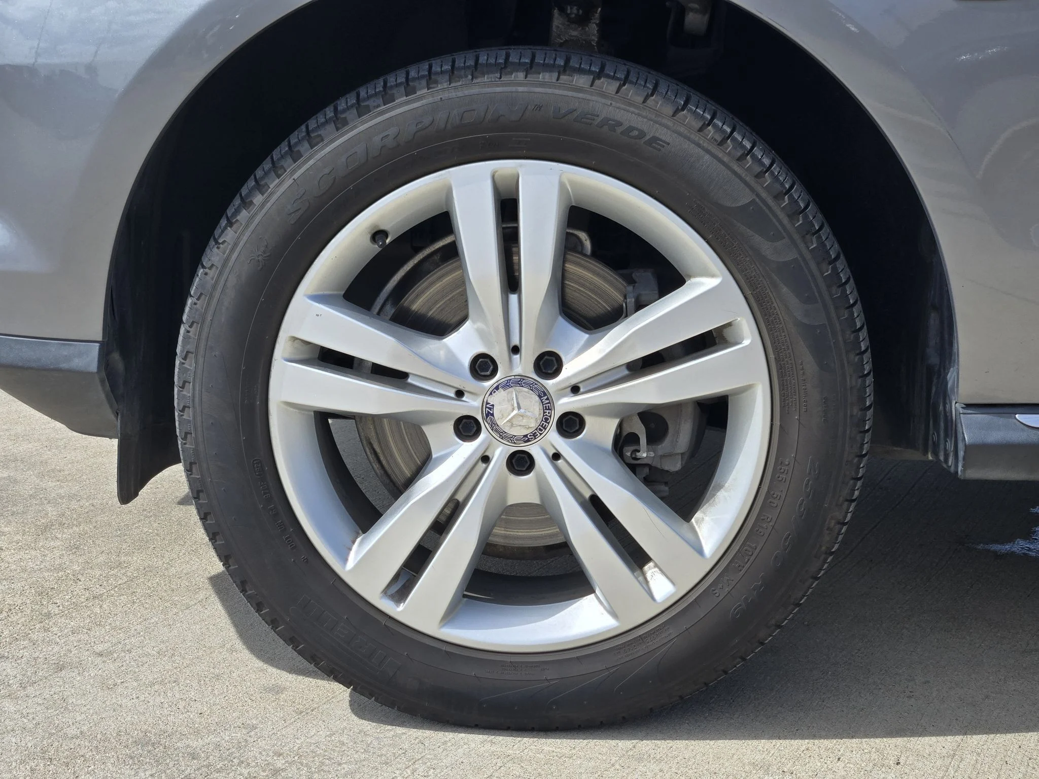 Used 2012 Palladium Silver Metallic Mercedes-Benz ML350 BlueTEC® image 11
