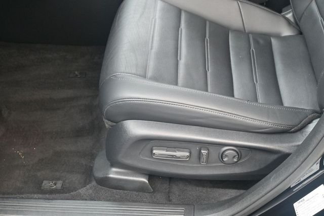 Used 2024  Honda EX-L image 13