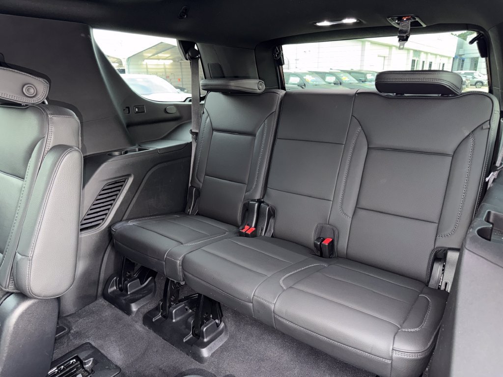 2022 GMC Yukon Denali - Photo 38