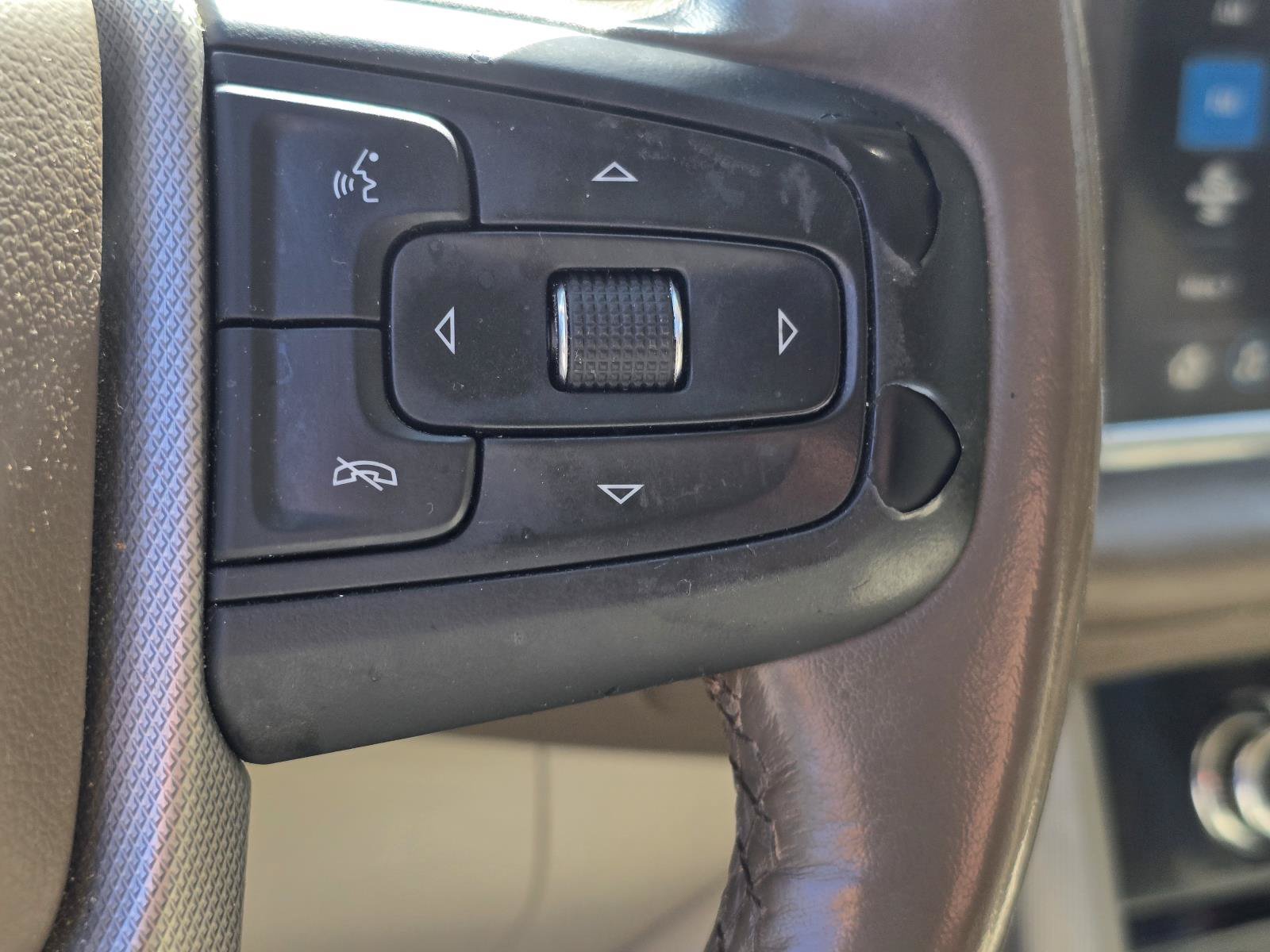 2021 GMC Yukon XL Denali - Photo 25