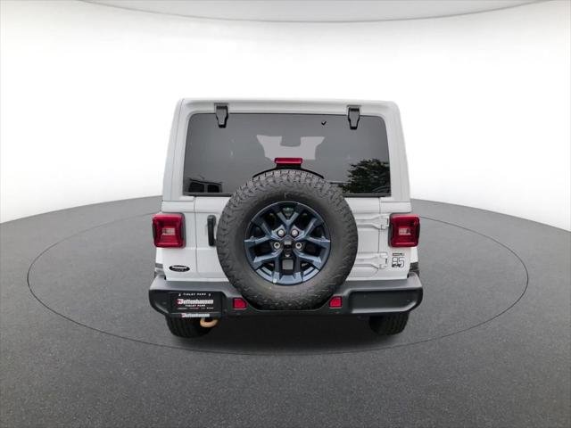 New 2026 Bright White Clear-Coat Exterior Paint Jeep 85th Anniversary image 5