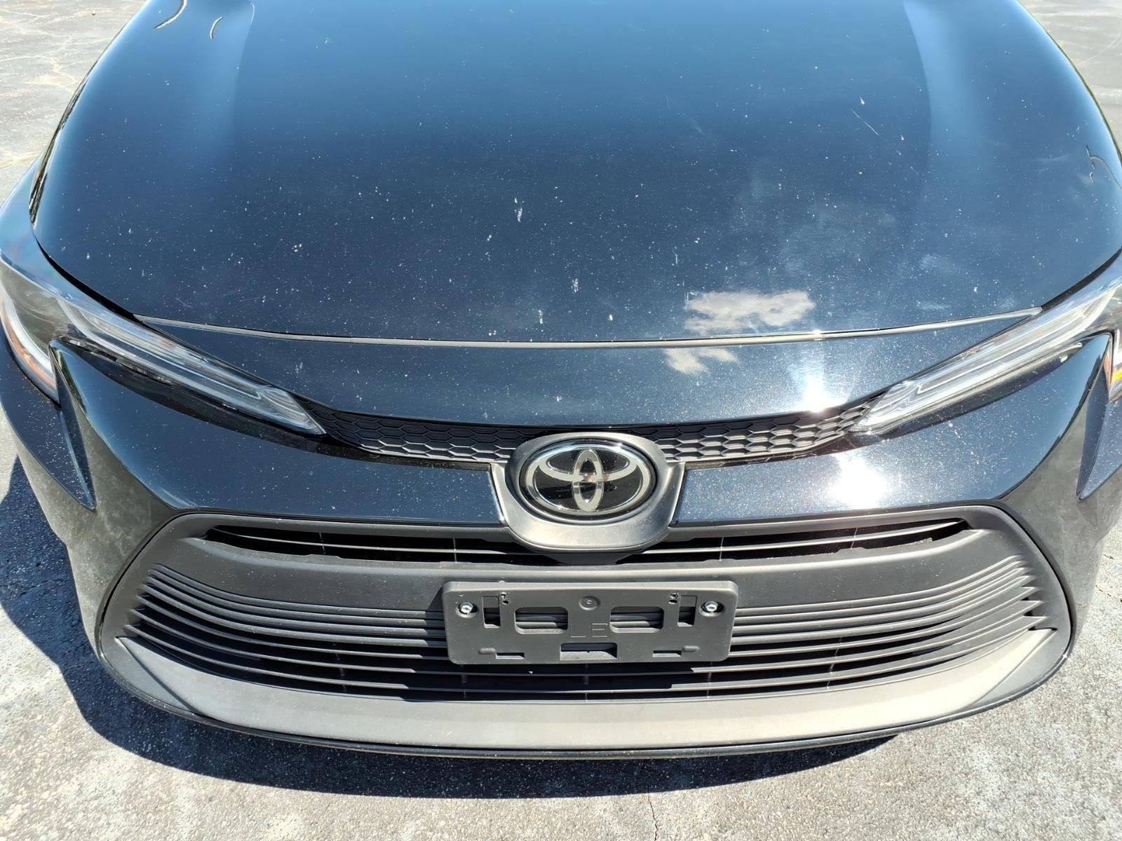 Used 2024  Toyota LE image 12