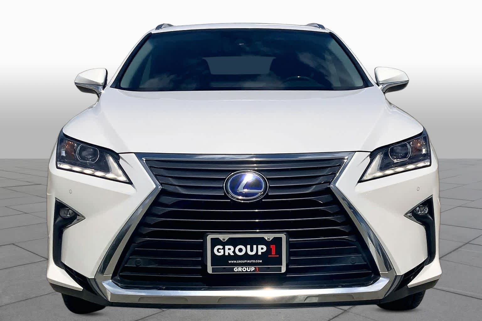 Used 2018 Eminent White Pearl Lexus  image 4