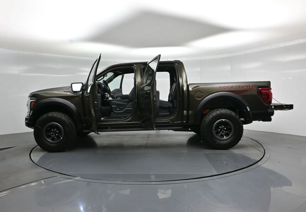 New 2026 Shelter Green Ford Raptor image 37