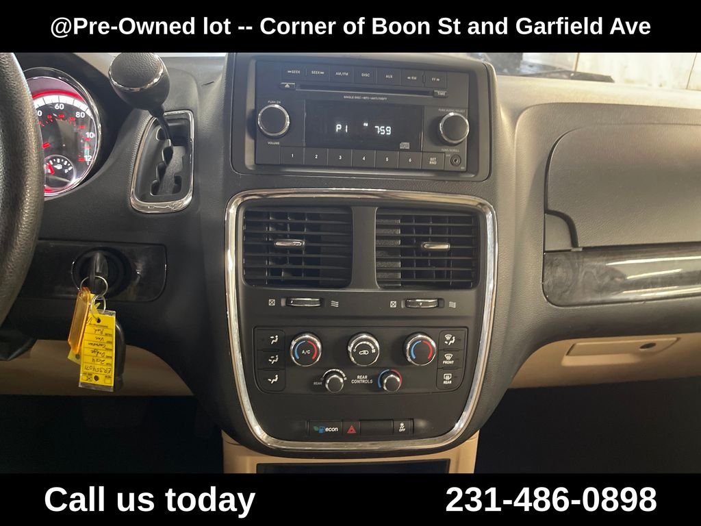 Used 2014 Red Dodge SE image 19
