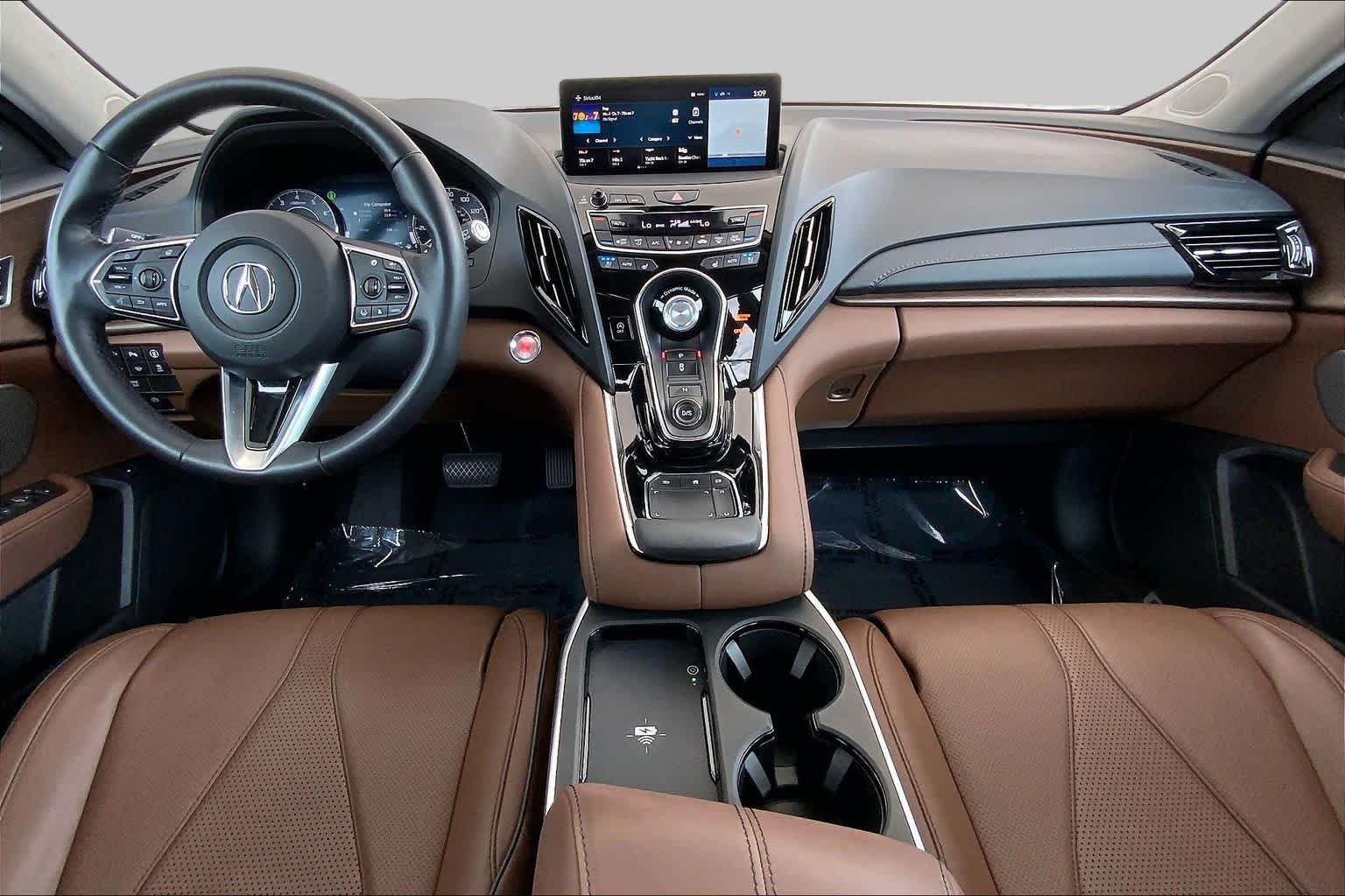 Used 2025 Platinum White Pearl Acura w/Advance Package image 16