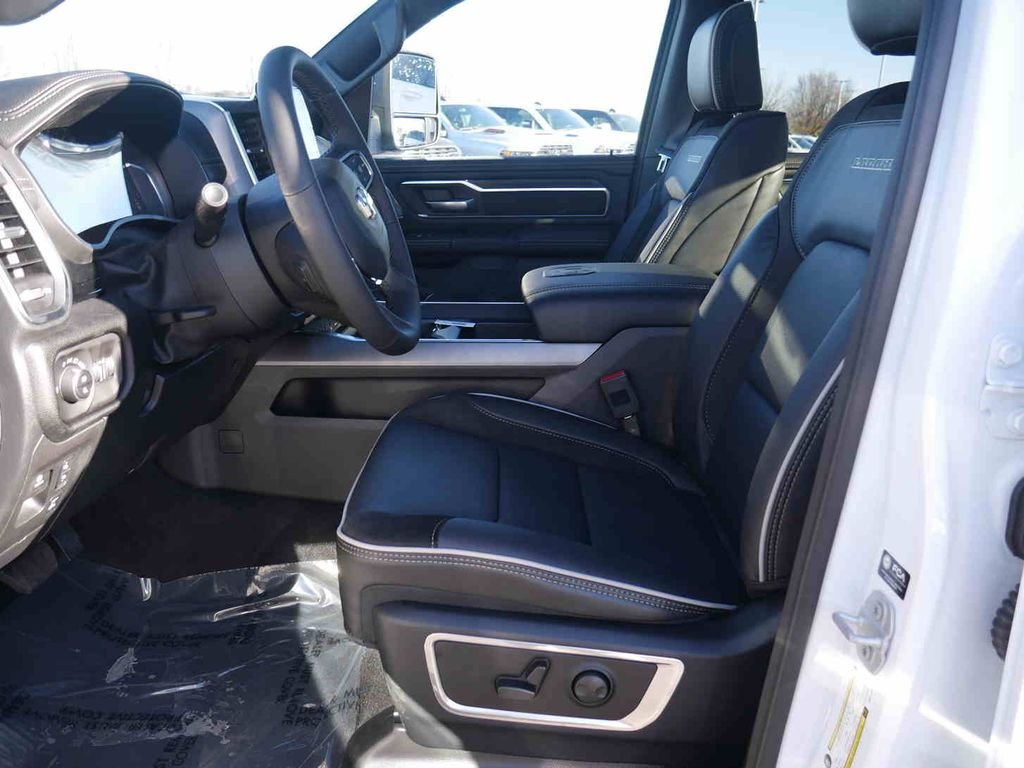 New 2026 Bright White Clear-Coat Exterior Paint RAM LARAMIE image 38