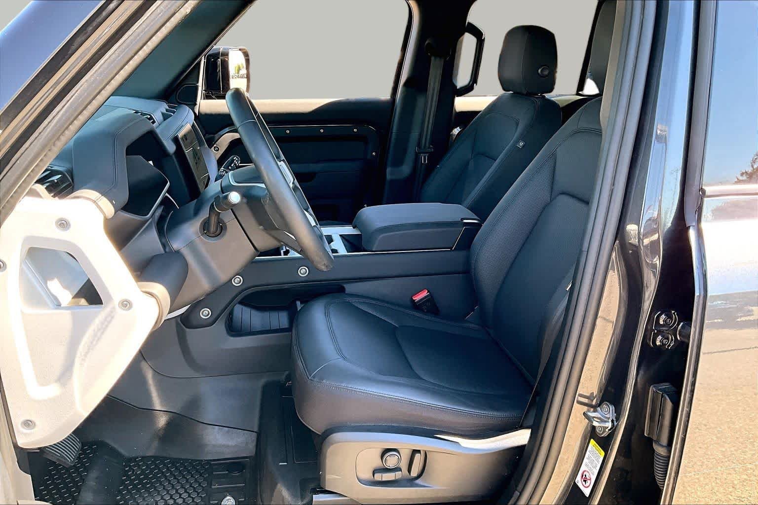 Pre-Owned 2025 Land Rover Defender S