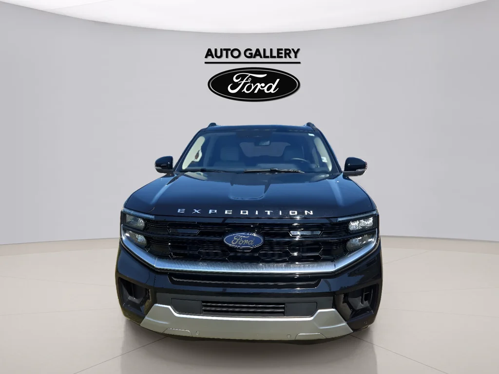 Used 2025 Black Metallic Ford Platinum image 2