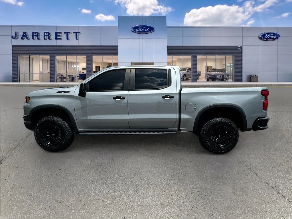Certified Used 2024 Gray Chevrolet ZR2 image 4