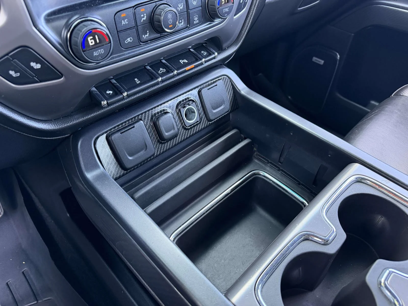Used 2014 White GMC SLT image 35