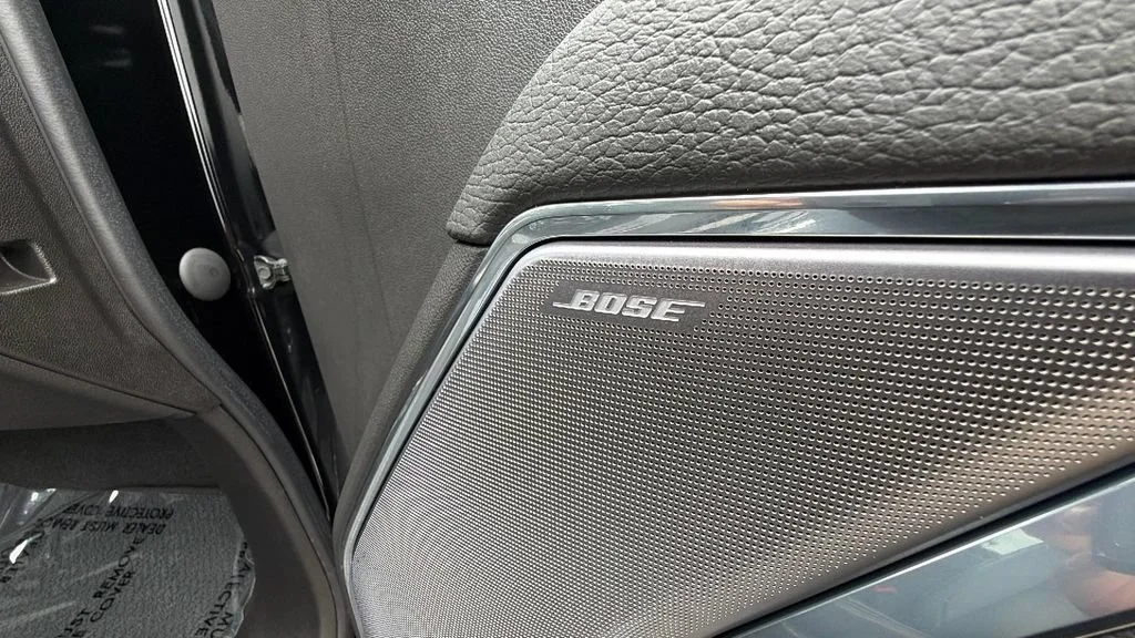 Used 2024 Onyx Black GMC Denali image 38