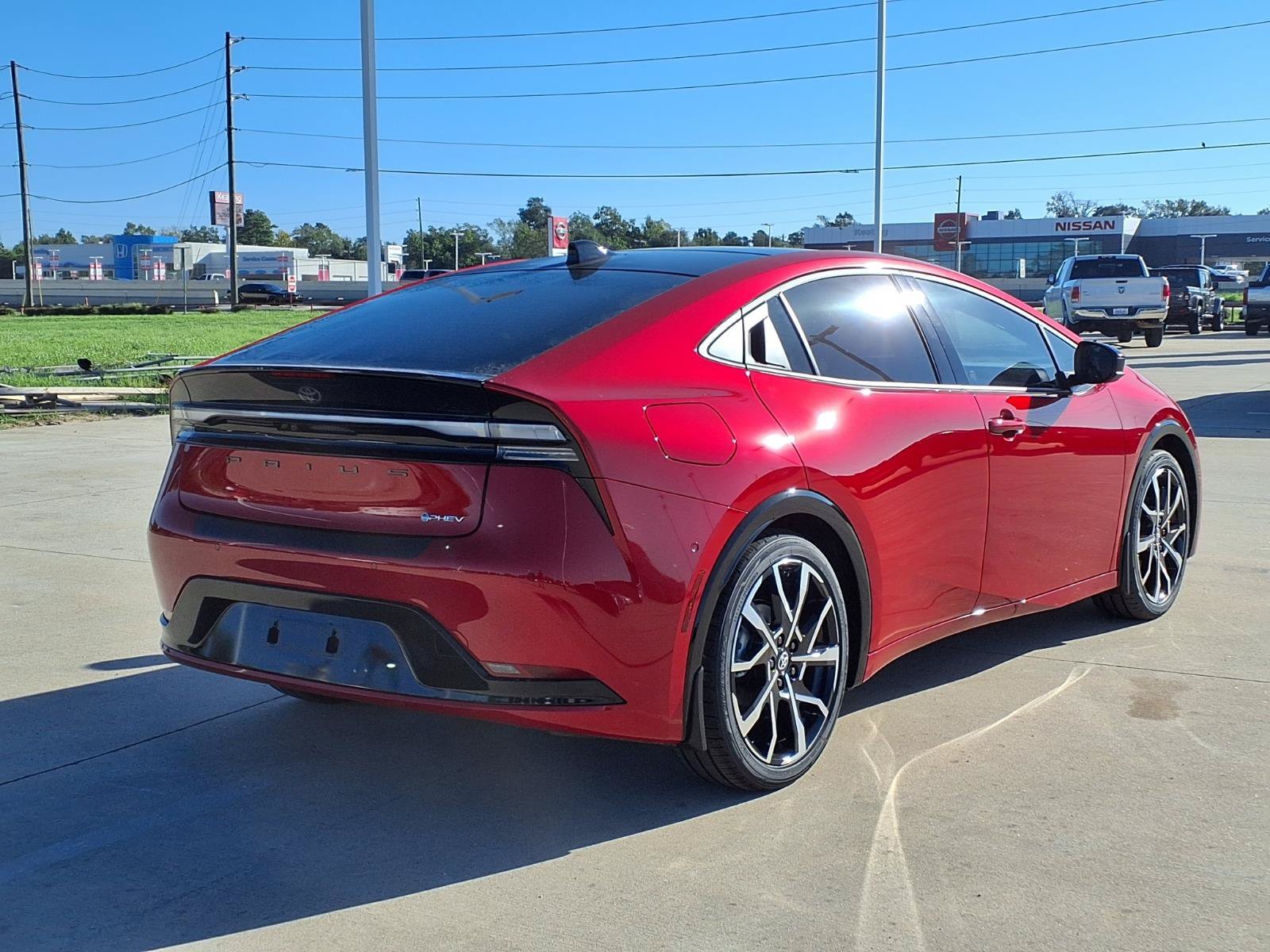 New 2027 Supersonic Red <sup>1</sup> Toyota  XSE Premium image 6