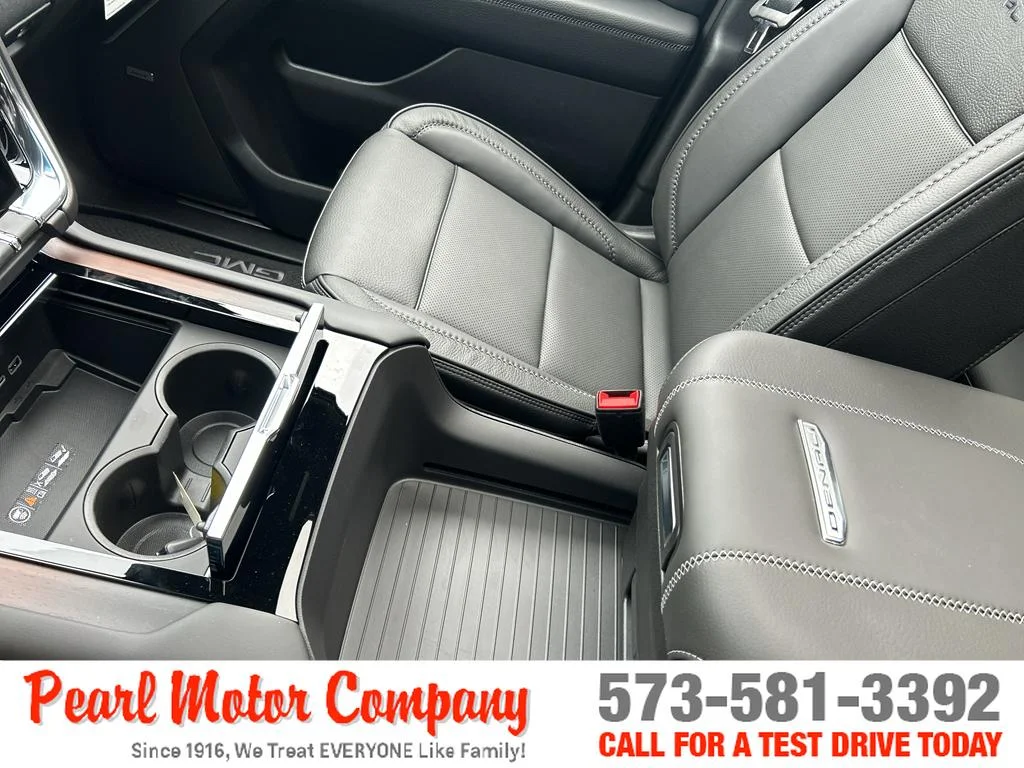 2026 GMC Yukon Denali - Photo 22