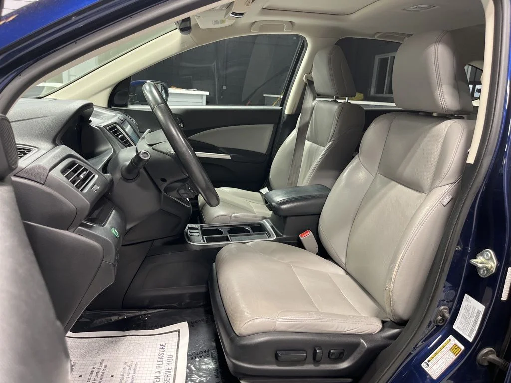 Certified Used 2016 Obsidian Blue Pearl Honda Touring image 12