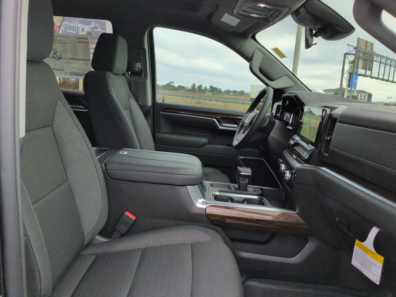 New 2026 Onyx Black GMC Elevation image 28