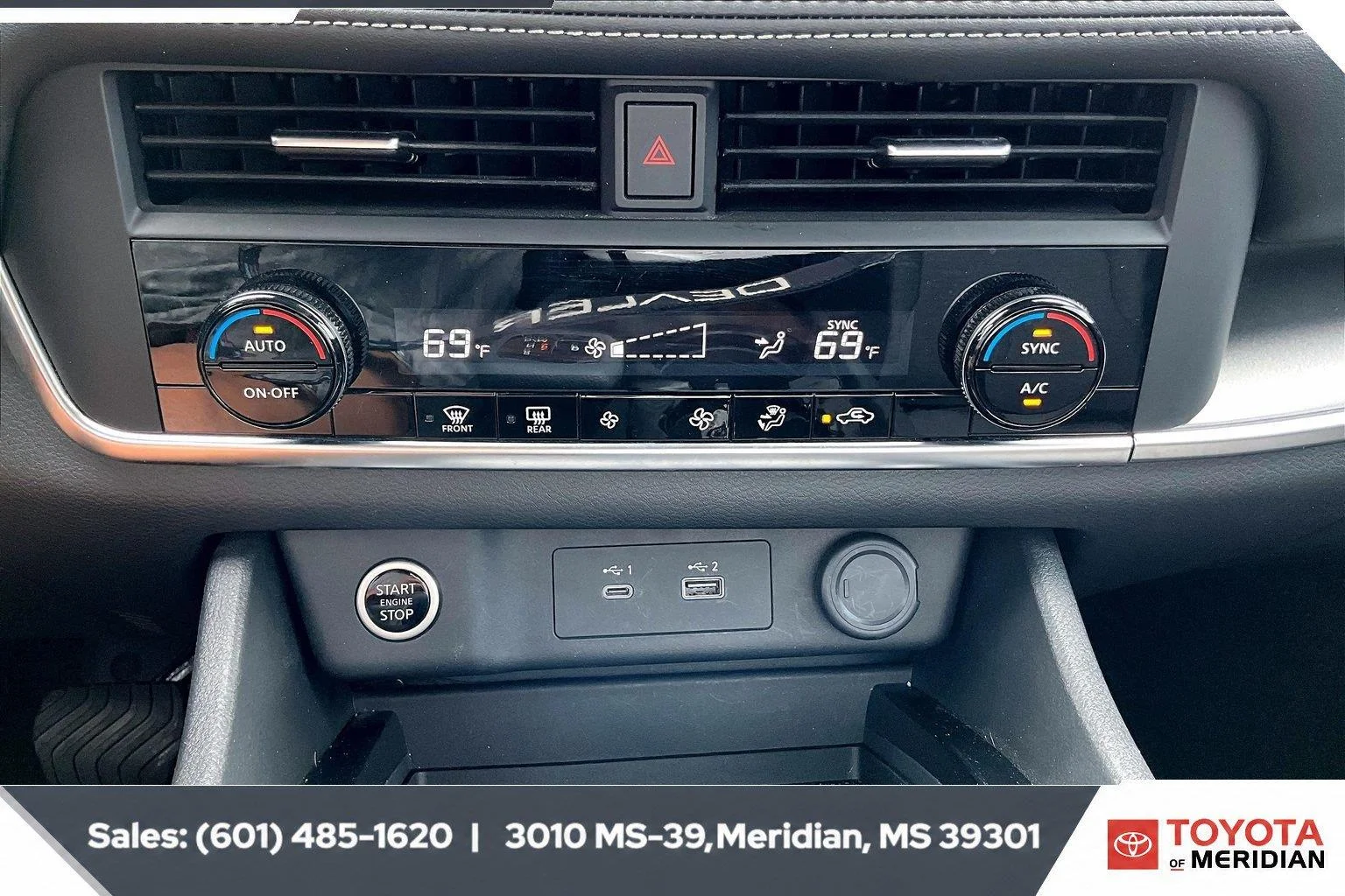 Used 2023 Super Black Nissan SV image 22