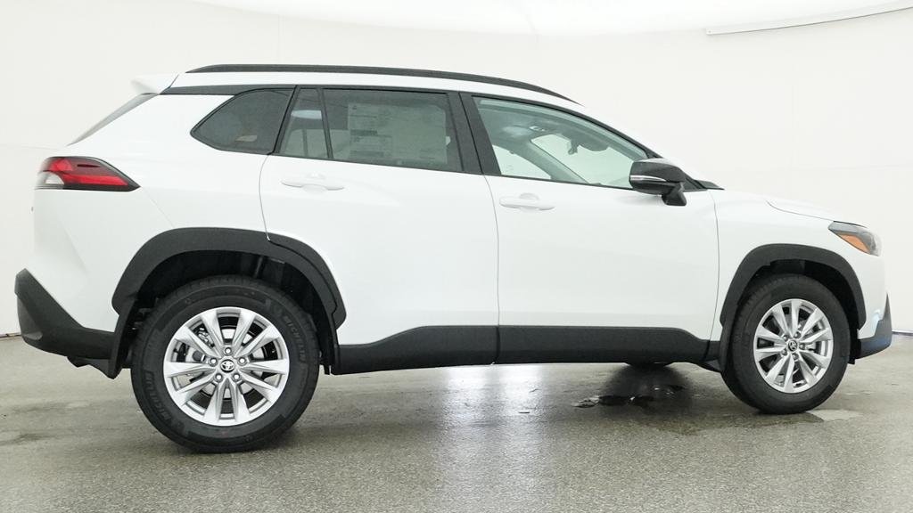 New 2026 Wind Chill Pearl Toyota LE image 15