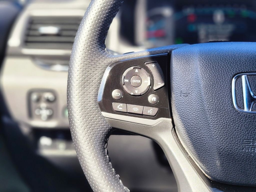 Used 2019  Honda Touring image 30
