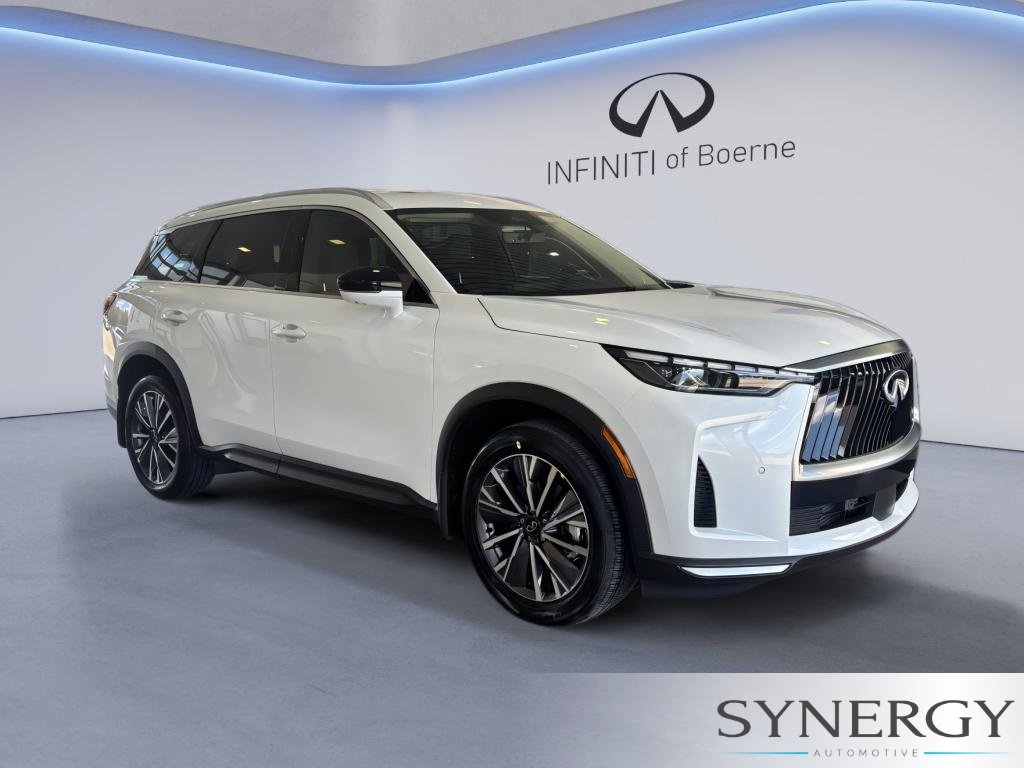 New 2027 RADIANT WHITE INFINITI Luxe FWD image 4
