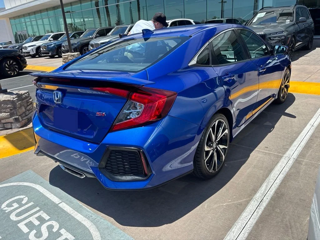 Used 2018 Blue Honda Si image 6