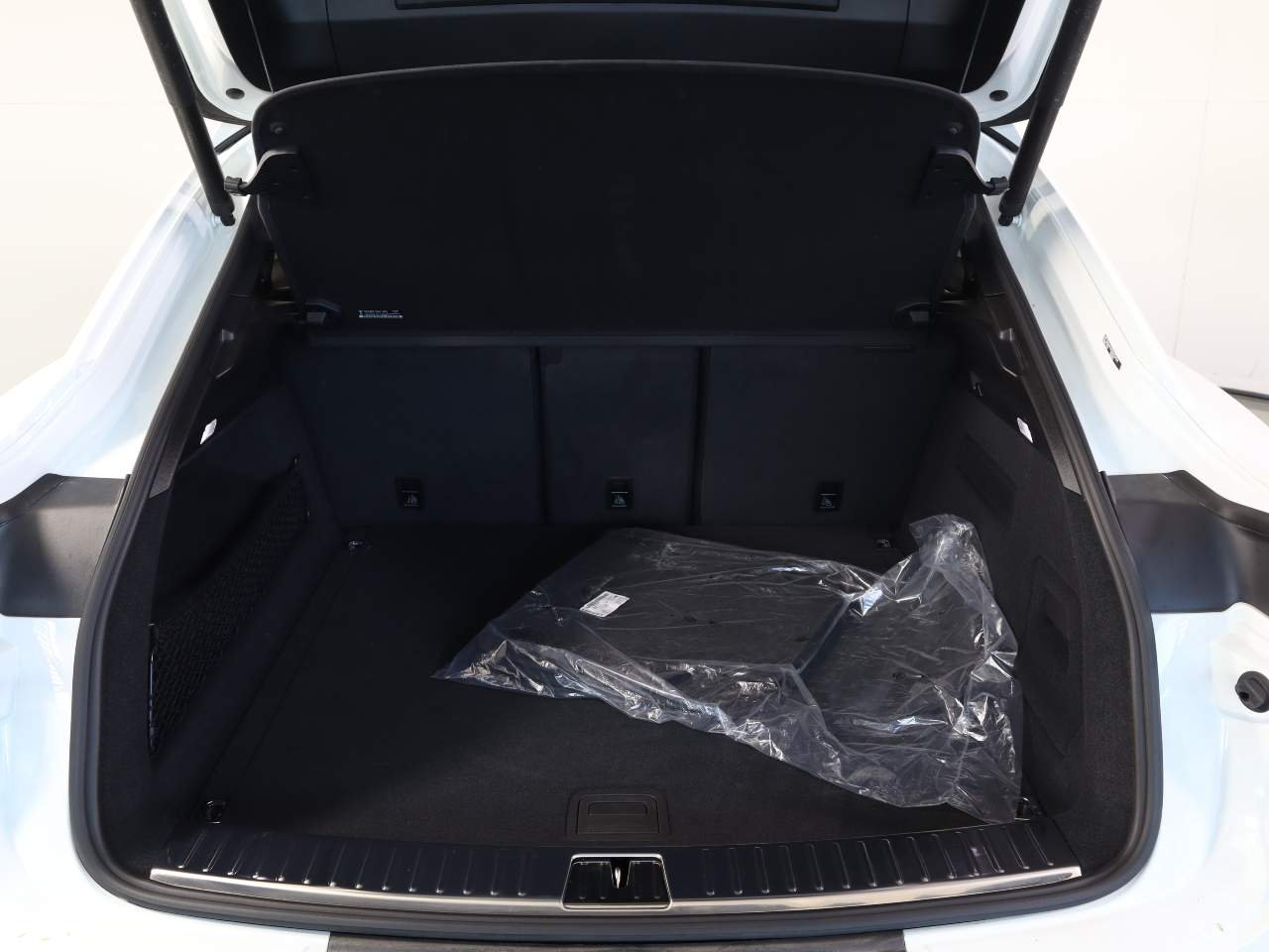 2025 Porsche Cayenne Coupe Base - Photo 23