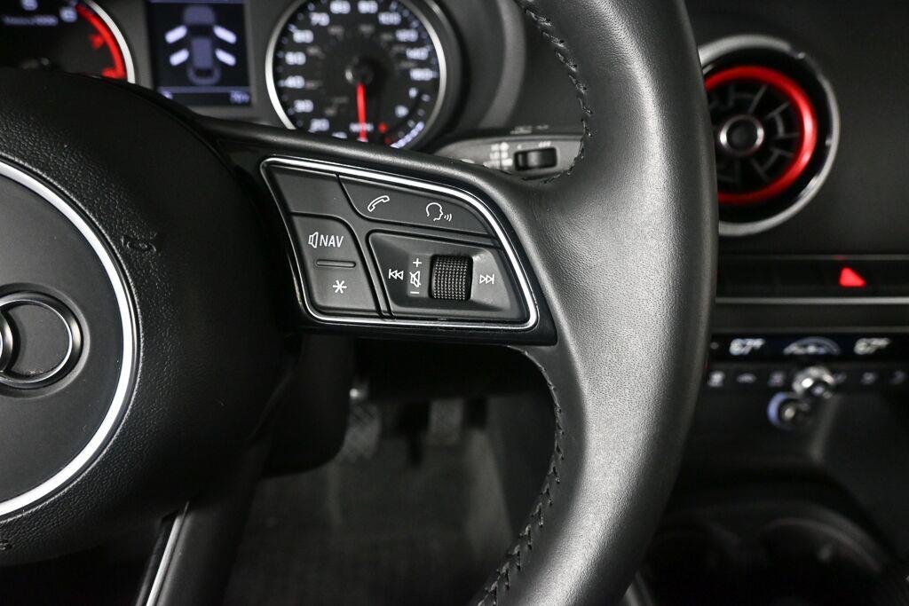 Used 2018 Brilliant Black Audi Premium image 11