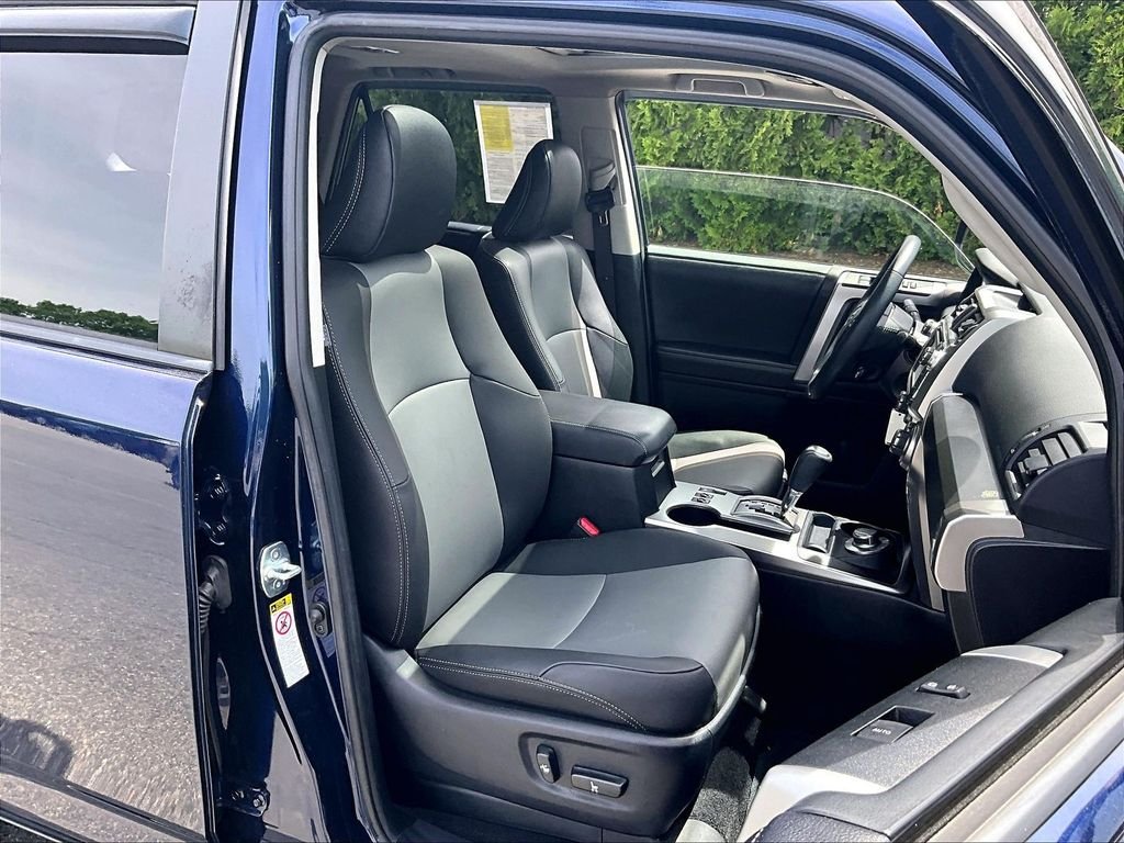 Used 2019 Blue Toyota SR5 Premium image 11