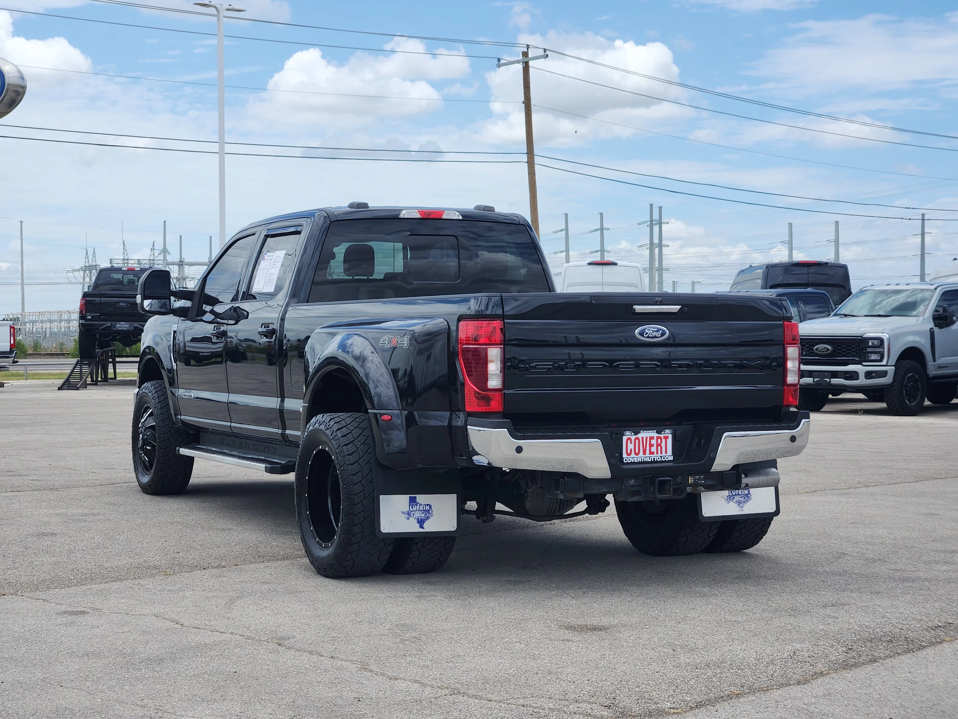 Used 2022  Ford XL image 5